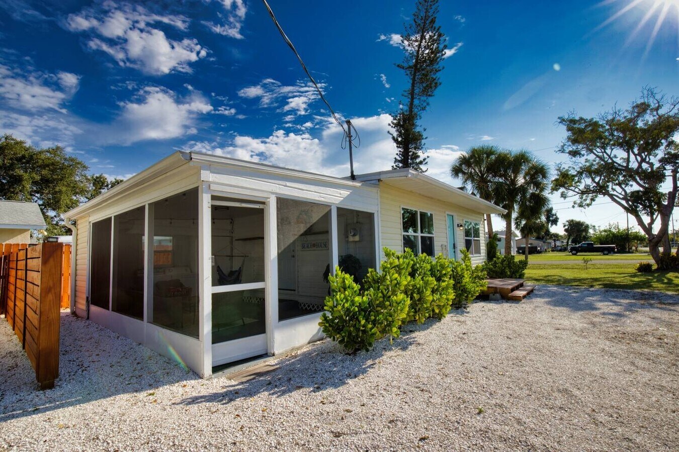 Photo - 252 Palm Grove Ave