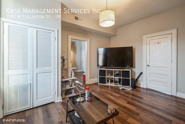 Photo - 2100 W Cullerton St Unit 2M