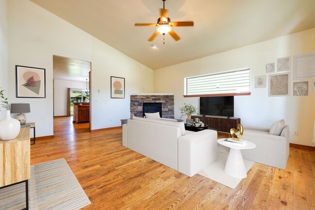 Photo - 3 Bed 2 Bath Single Home with wood floors and fireplace