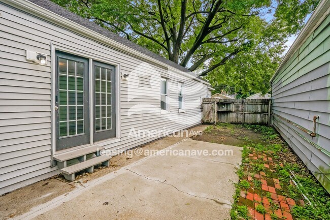 Photo - 2060 May Ave