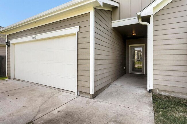13705 Sherri Berry Wy