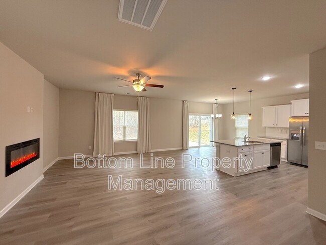 Photo - 8128 Stonemere Ln