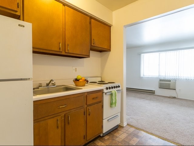 Newburgh Colonial Apartments