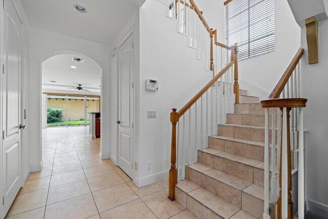 Photo - 811 S Federal Hwy