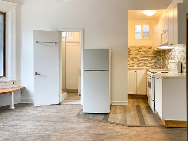 Photo - 301 Rue Wilbrod St Unit 1