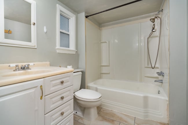 Photo - 861 Grand Ave