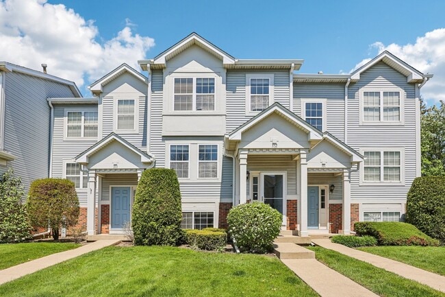 Photo - 332 Holiday Ln Townhome