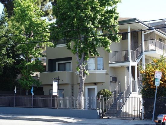 Photo - 1616 S Bundy Dr Unit 3