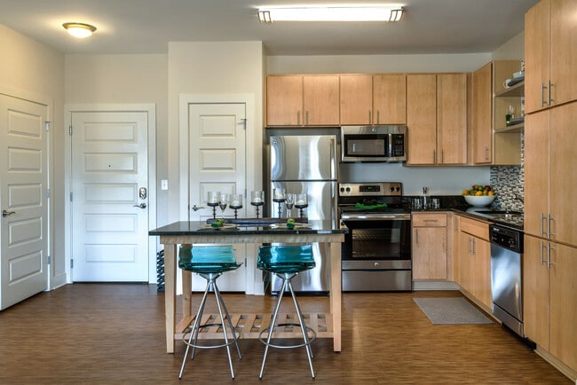 Pinnacle Apartments