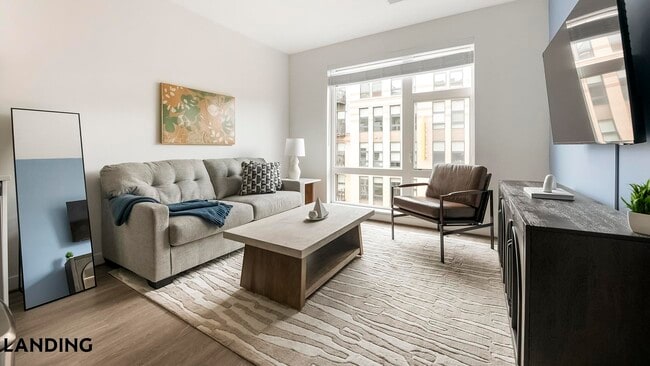 Photo - 1215 N Fayette St Unidad 513