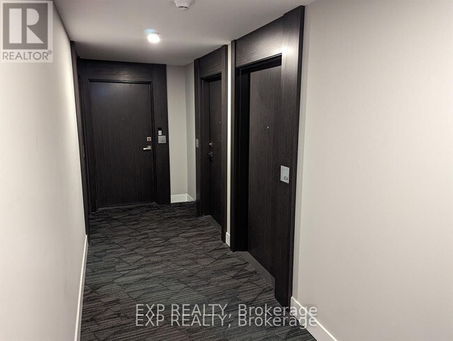 Photo - 15 Queen St S Unité 604