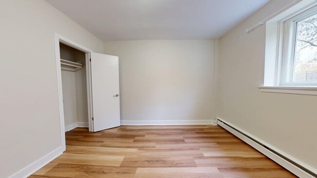 Photo - 1196 Shillington