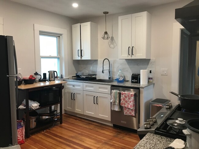 Photo - 21 Renfrew St Unit 21-1