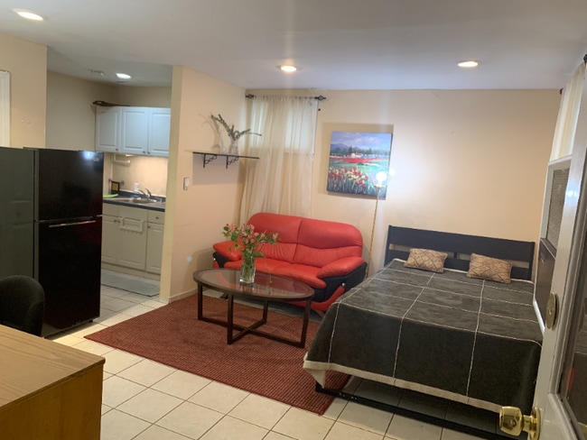 Photo - 22 Mountain Way Unit Garden 1