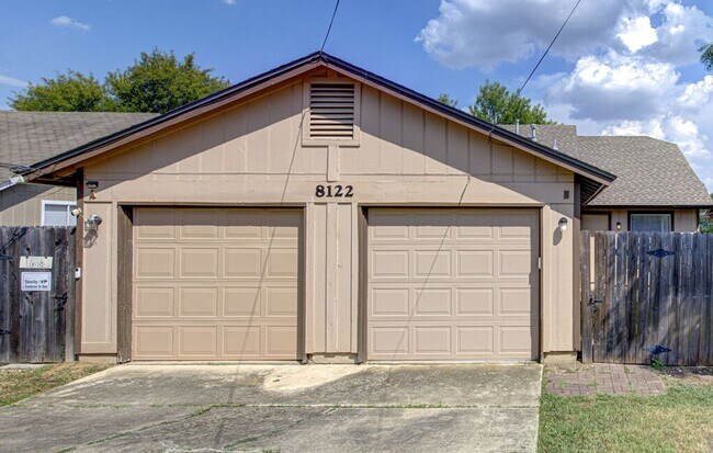 Photo - 8122 West Gate Blvd Unidad -B