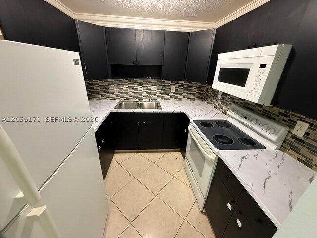 1055 W 77th St Unit 309