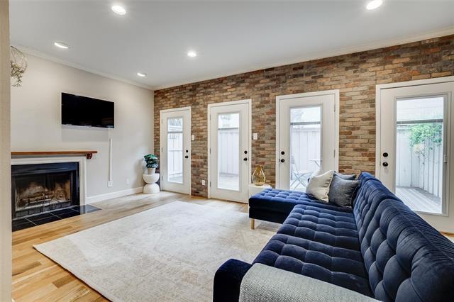 Photo - 4217 Bowser Ave Unidad 103