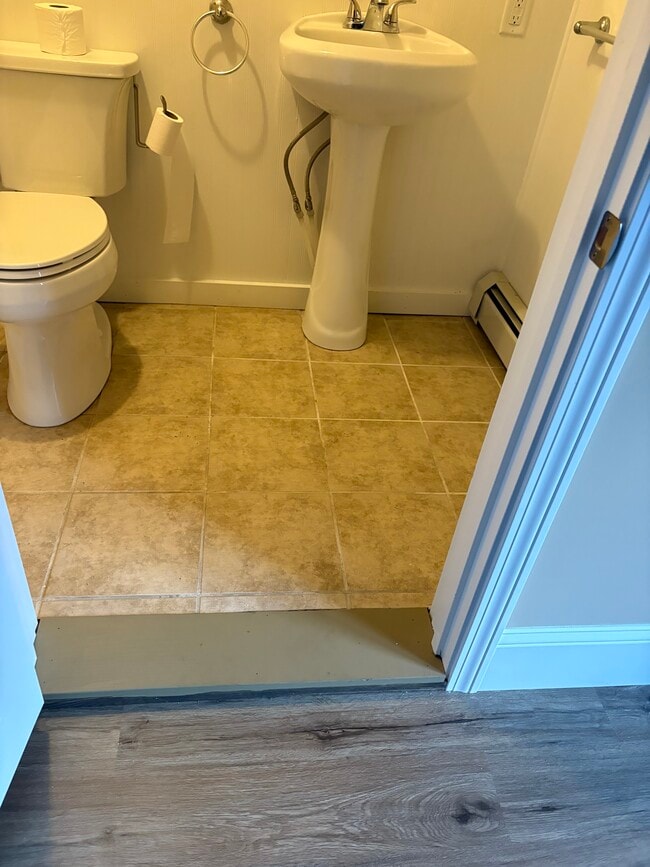 Photo - 261 Shaker Rd