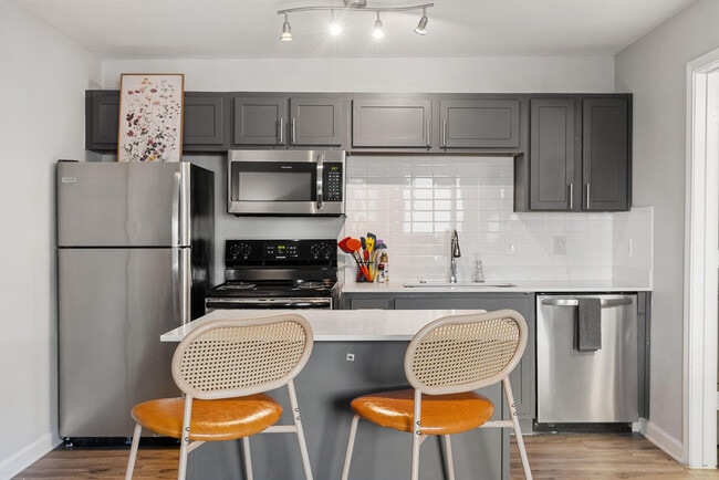 Photo - 8054 Exchange Dr Unidad FL1-ID1364167P