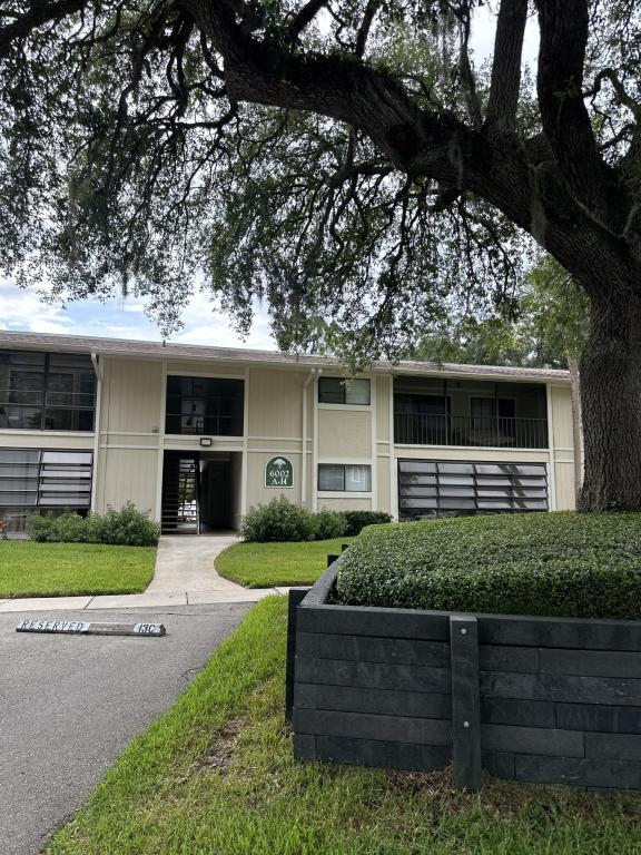 Building Photo - 6002 Laketree Ln Unit G