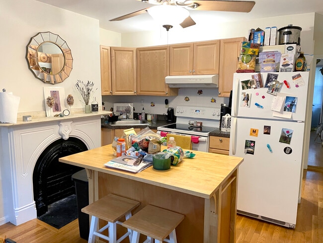 Photo - 81 E Brookline St Unidad 1