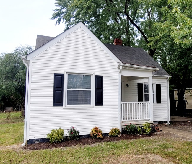 Photo - 2002 Carroll St