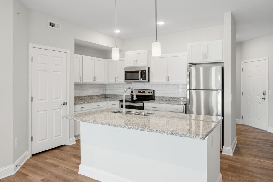 Traditions Suite Kitchen