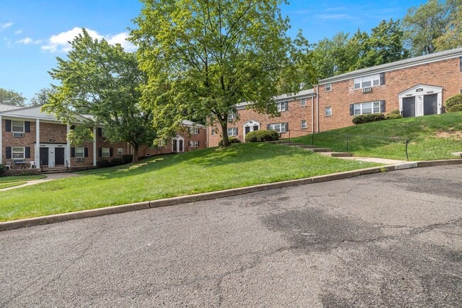 Photo - Grandview Gardens