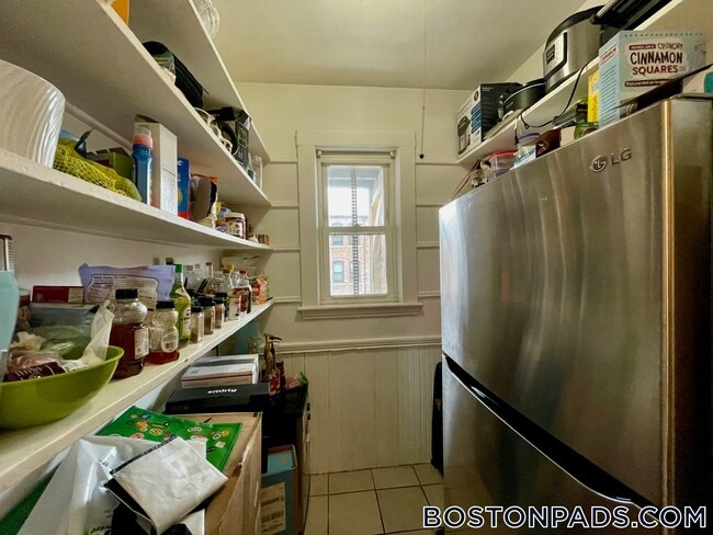 Photo - 162 Kelton St Unidad 2