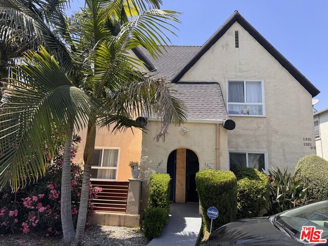 Photo - 1325 S Rimpau Blvd