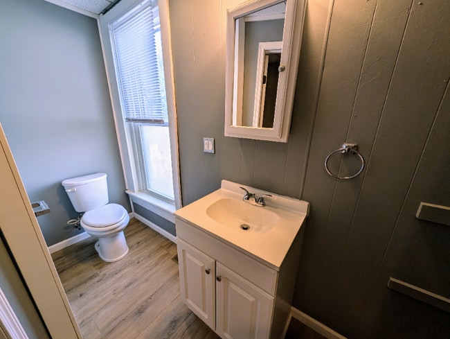 Photo - 702 Lincoln St