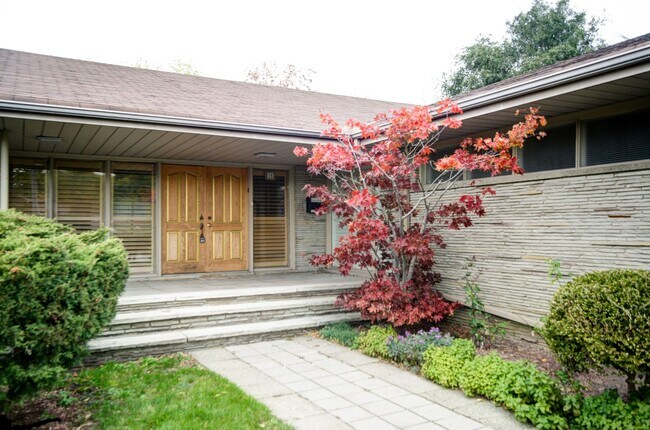 Photo - 16 Carousel Ct