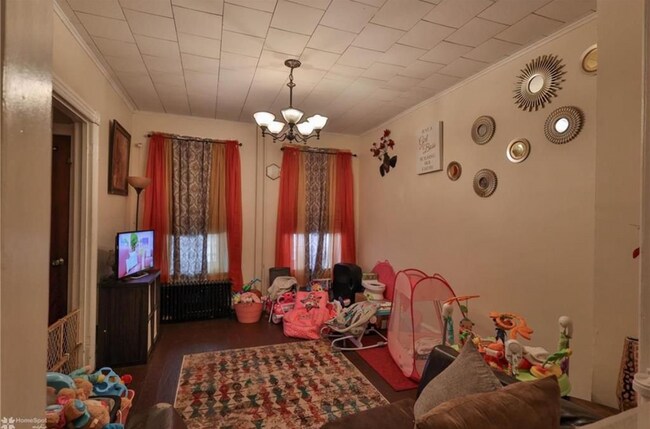 Photo - 1131 W Court St