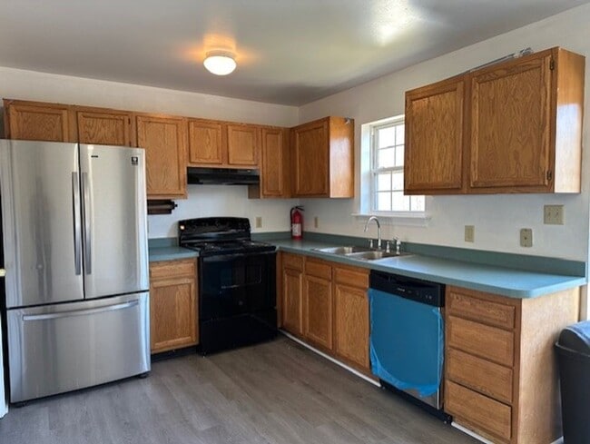 Photo - 26 Petersburg Ln