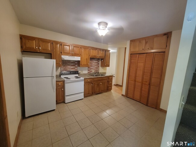 366 Hartford Pike Unidad A