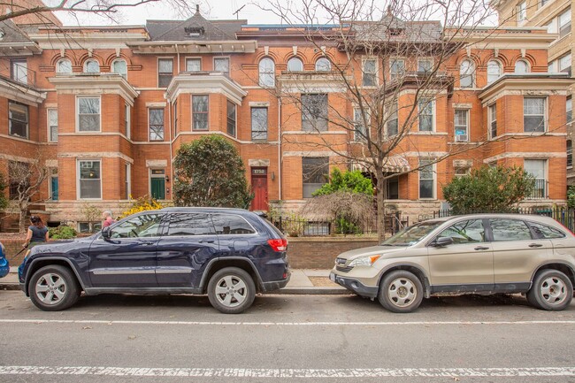 2-Level 2 BR/2 BA Condo in Adams Morgan! - 2-Level 2 BR/2 BA Condo in Adams Morgan!