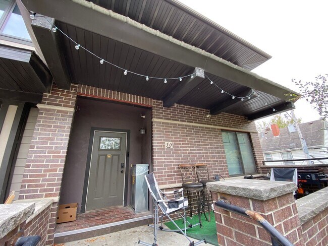 Photo - $4,400 | 5 Bedroom, 3 Bathroom Condo | NO ...
