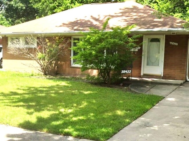 Building Photo - 28422 Parkwood St Rental