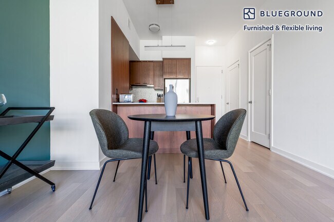 Photo - 28 K St SE Unidad SI FL12-ID146