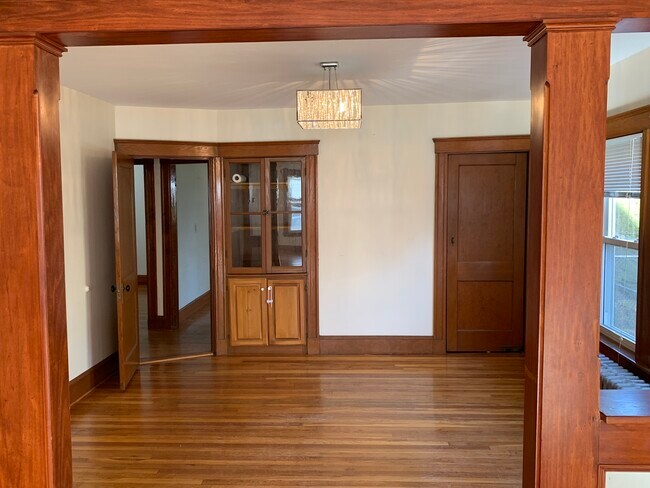 Photo - 145 Nichols Ave Unit 145