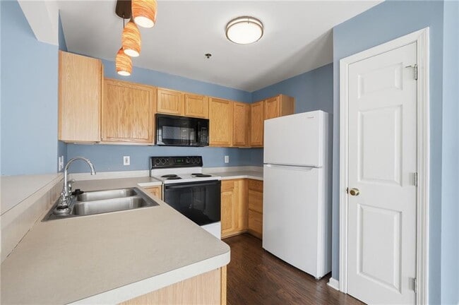 Photo - 247 Cottonwood Creek Cir