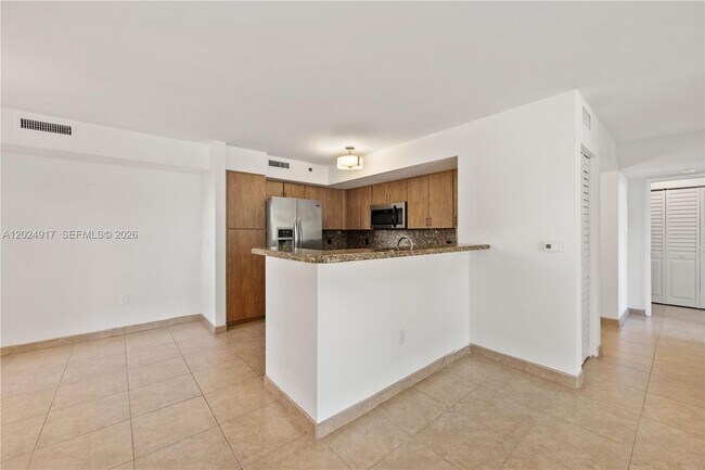 19501 E Country Club Dr Unit 9508