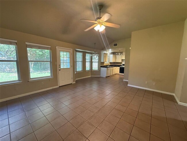 2107 Yaupon Trail