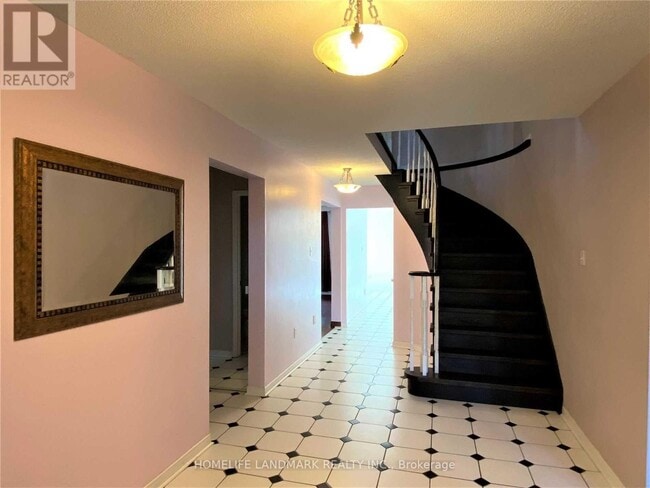 Photo - 102 Bernard Ave