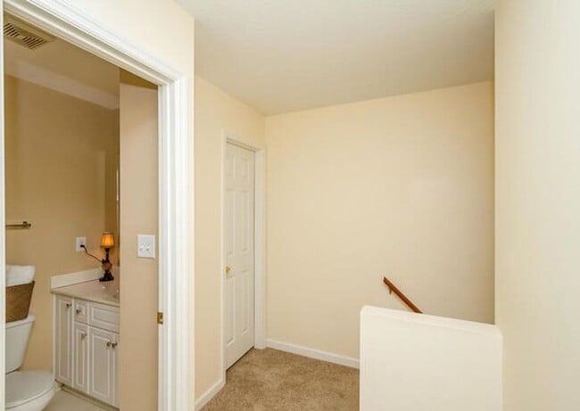 Photo - 3 Bed/3Bath Centrally located!!!