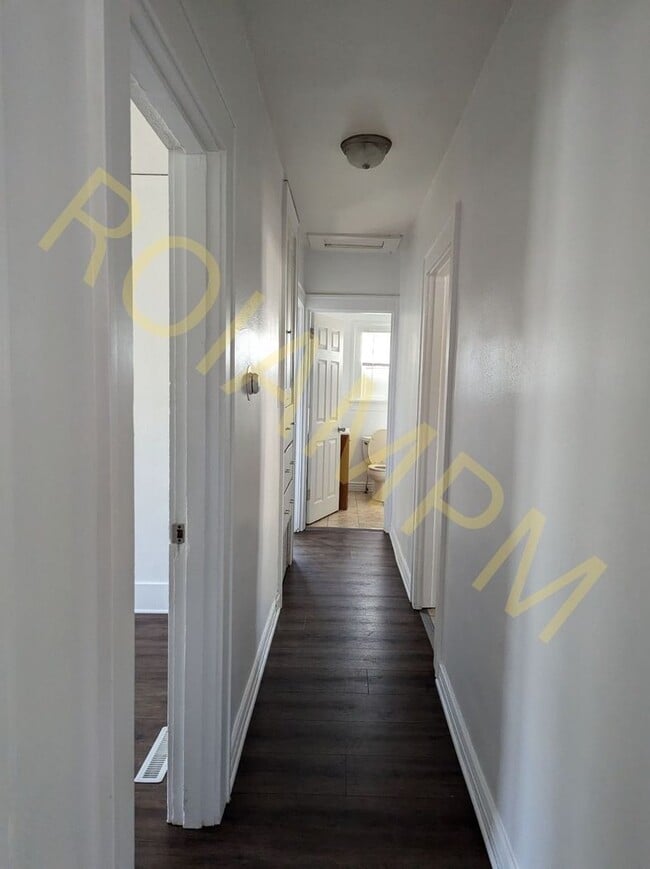 Photo - 359 2nd Ave N