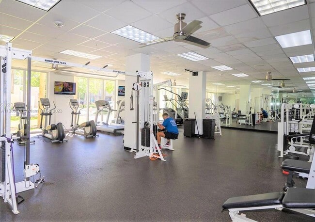 Photo - 19370 Collins Ave Unit 623