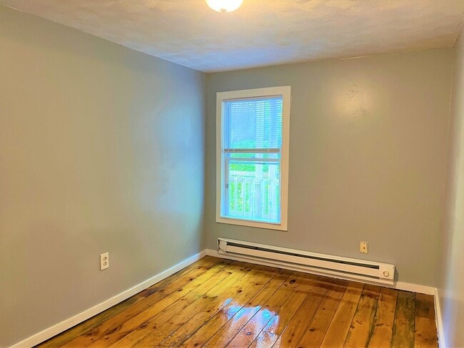 Photo - 1-7 Old Mendon Street Unidad 3C