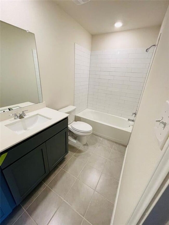 Building Photo - Spacious 4BR House in Aubrey