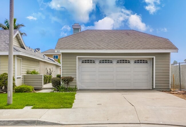 801 Windward Ln